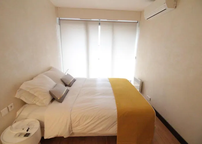 Short Париж