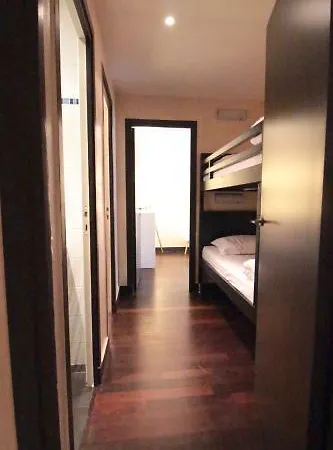 Short Paris