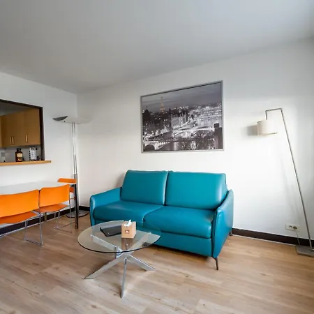 Apartman Short