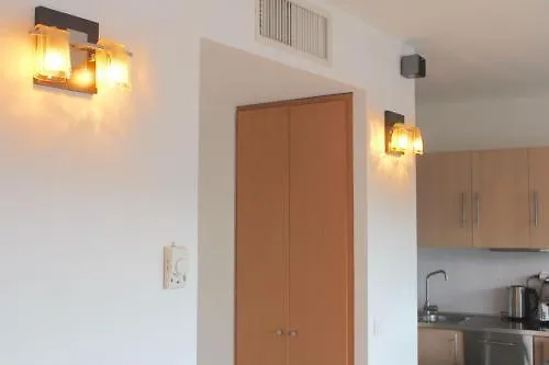 شقة شورت ستاي *