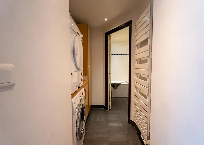 Apartman Short