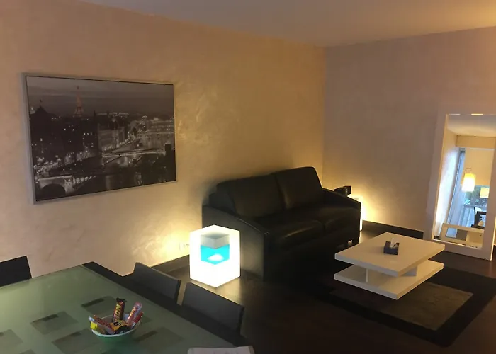 شورت ستاي شقة