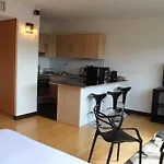 Διαμέρισμα Short *